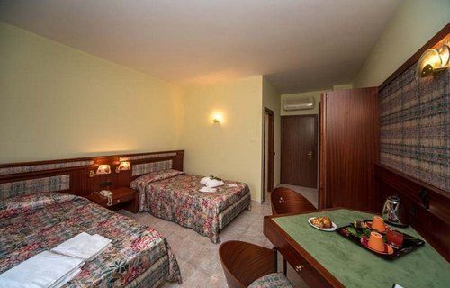 New Petit Hotel